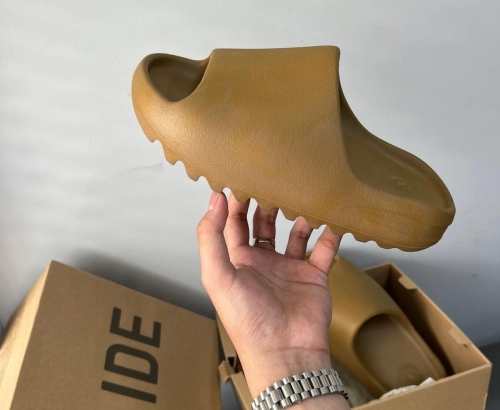 Yeezy Slide Ochre (GW1931)