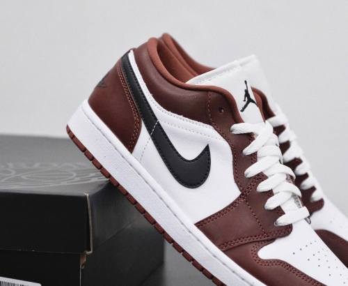 Jordan 1 Low SE 'Dark Pony' (HF3148-102) / (HF3188-102)