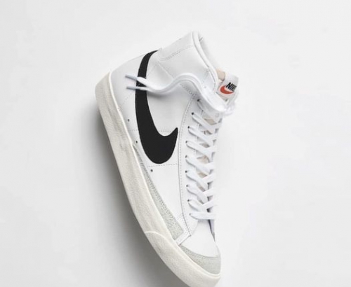 Nike Blazer Mid Vintage White Black