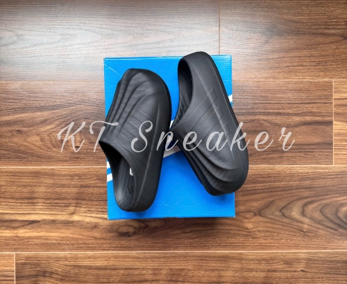 ADIFOM SUPERSTAR MULE FULL BLACK (IH7787)