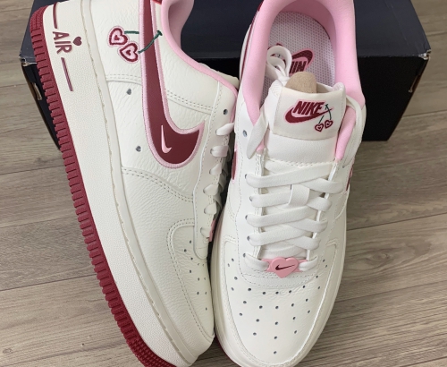 Air Force 1 Low ‘Valentine’s Day 2023 (FD4616-161)