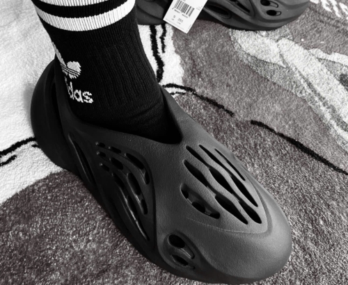 Yeezy Foam Runner Onyx (HP8739)