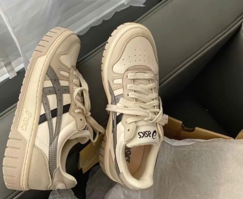 Asics Court MZ Sneaker Cream Black Gum  (1203A127-700)