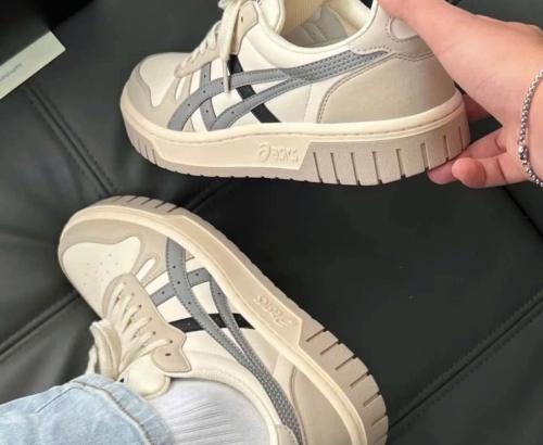 Asics Court MZ Sneaker Cream Black Gum  (1203A127-700)