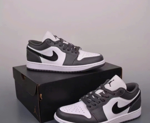 Jordan 1 Low 'Iron Grey' (553558-152)
