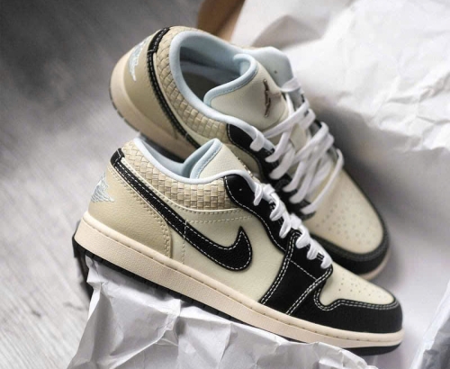 Jordan 1 Low SE "Coconut Milk Black" (HQ3437-101)