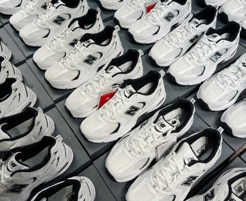 New Balance 530 ‘White Black’ (MR530EWB)